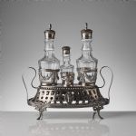 604398 Cruet stand